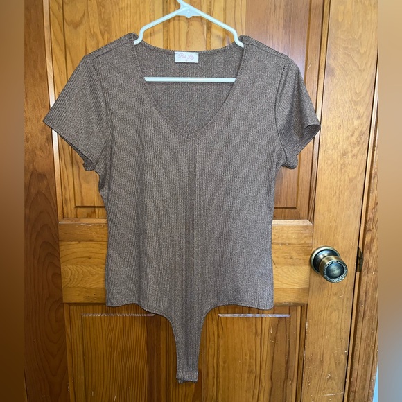 Pink Lily bodysuit burgundy size medium - Picture 1 of 8